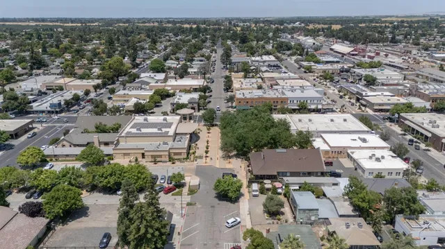 $925,000 | 219 South 2nd Avenue, Oakdale, CA 95361