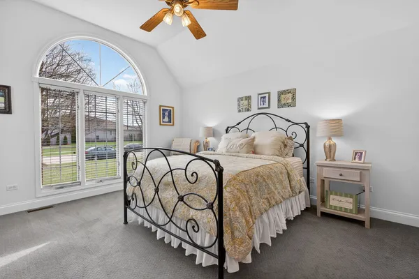 $530,000 | 481 Kingston Drive, New Lenox, IL 60451