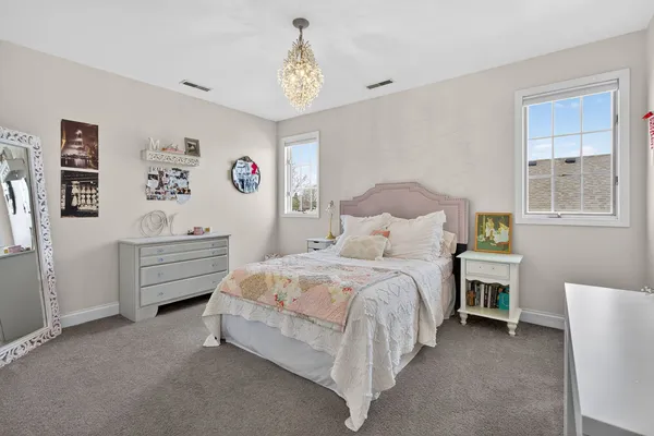 $530,000 | 481 Kingston Drive, New Lenox, IL 60451