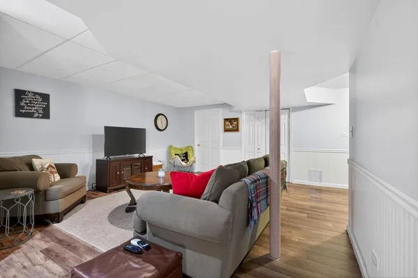 $530,000 | 481 Kingston Drive, New Lenox, IL 60451