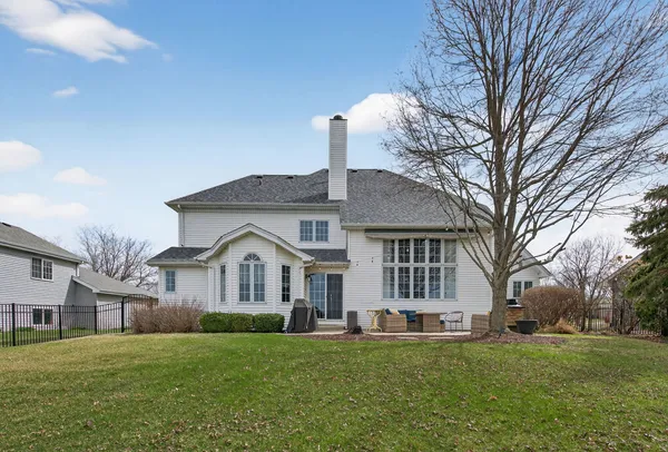 $530,000 | 481 Kingston Drive, New Lenox, IL 60451
