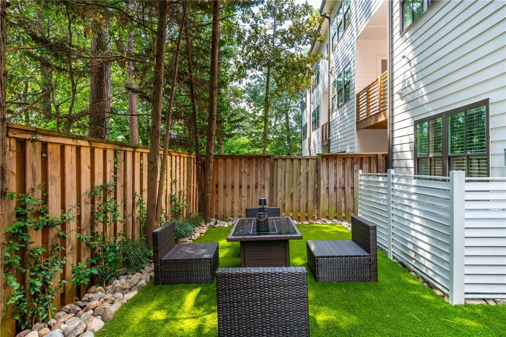 2145 Druid Flds Lane Decatur, GA 30033 - Photo 17 of 20 Gallery Image 17