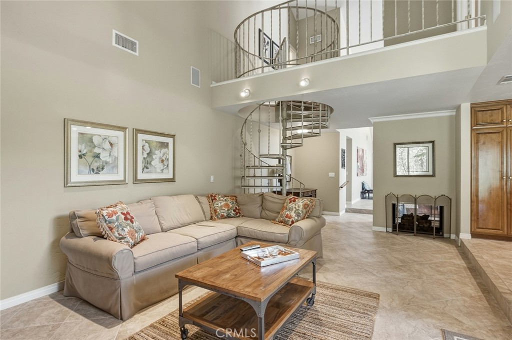 5872 Shaker Drive Riverside, CA 92506 - Photo 12 of 74 Gallery Image 12