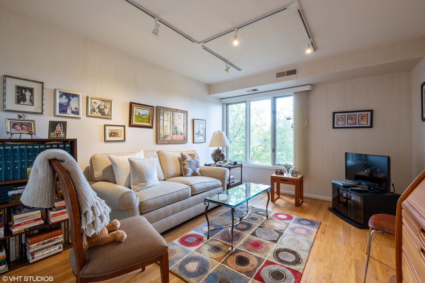 1250 Rudolph Drive, Unit 4G Northbrook, IL 60062 - Photo 8 of 16 Gallery Image 8