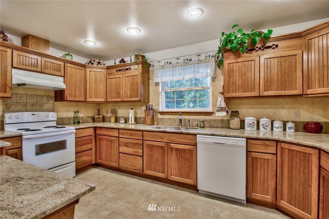 3766 Skarrup Road Sedro-Woolley, WA 98284 - Photo 4 of 24 Gallery Image 4