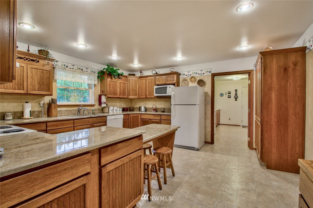 3766 Skarrup Road Sedro-Woolley, WA 98284 - Photo 5 of 24 Gallery Image 5