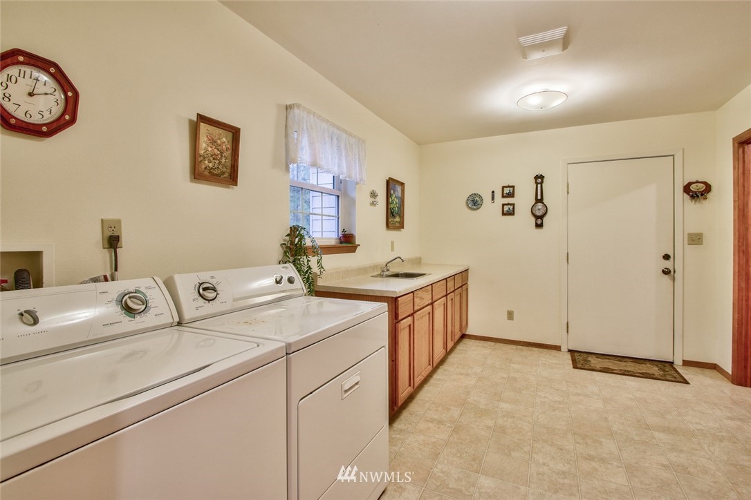 3766 Skarrup Road Sedro-Woolley, WA 98284 - Photo 10 of 24 Gallery Image 10