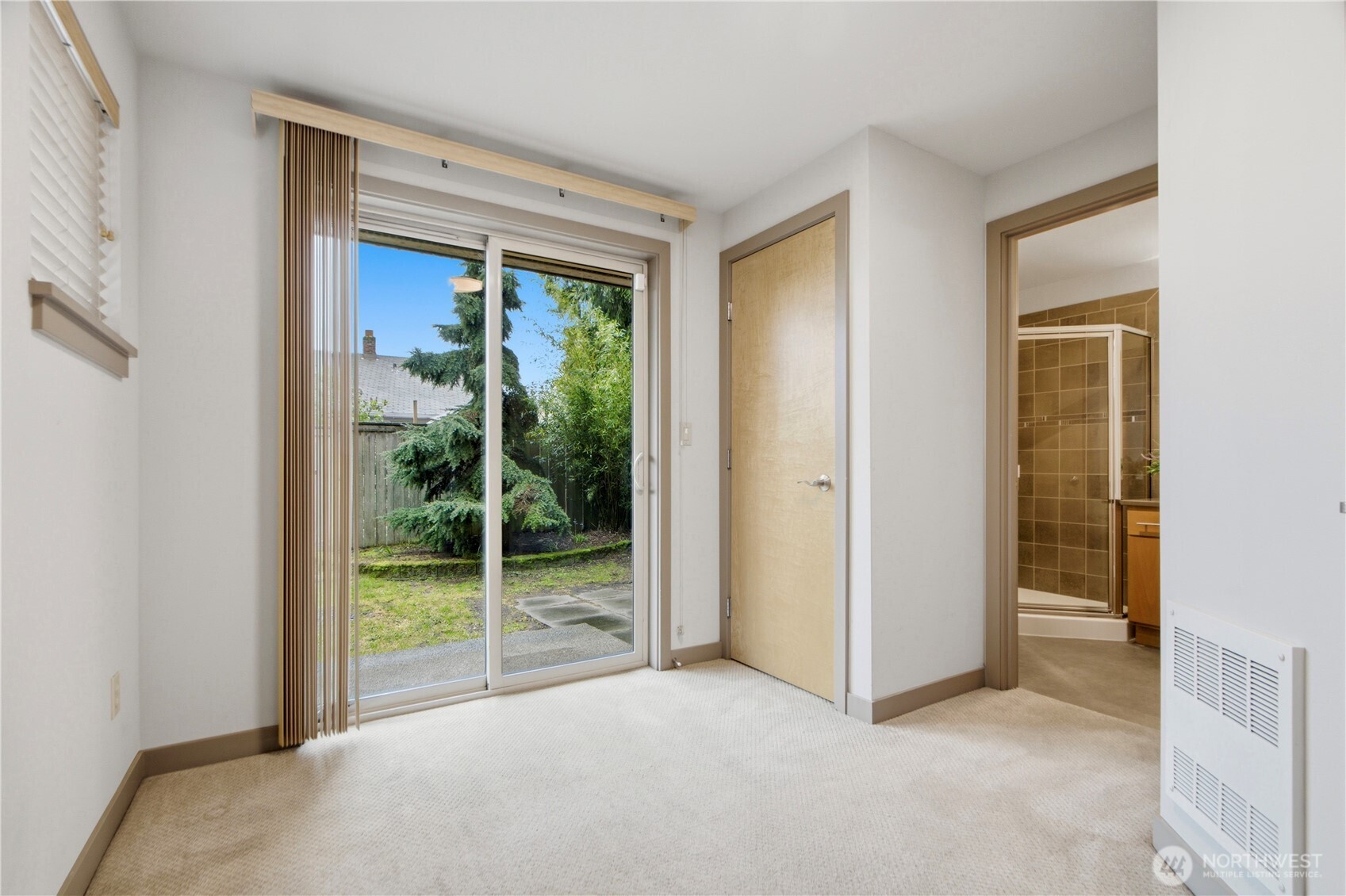 925 North 85th Street, Unit B Seattle, WA 98103 - Photo 14 of 20