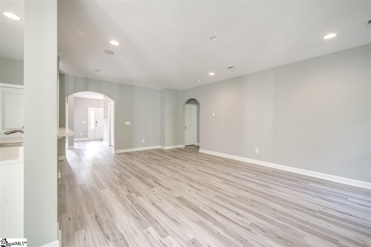 523 Deep Water Court Inman, SC 29349 - Photo 8 of 26