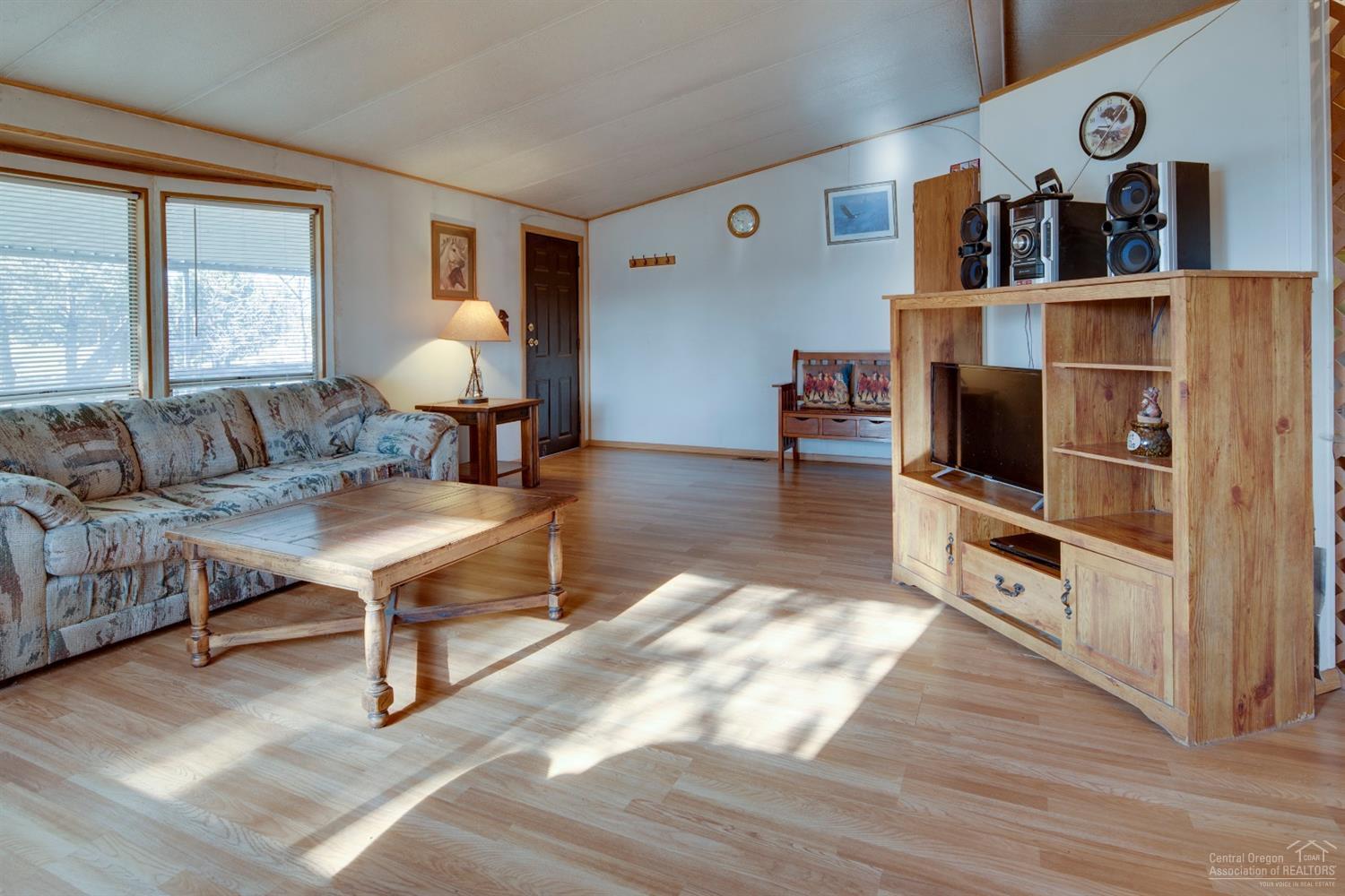 9153 Southwest Panorama Road Terrebonne, OR 97760 - Photo 4 of 25 Additional Photo