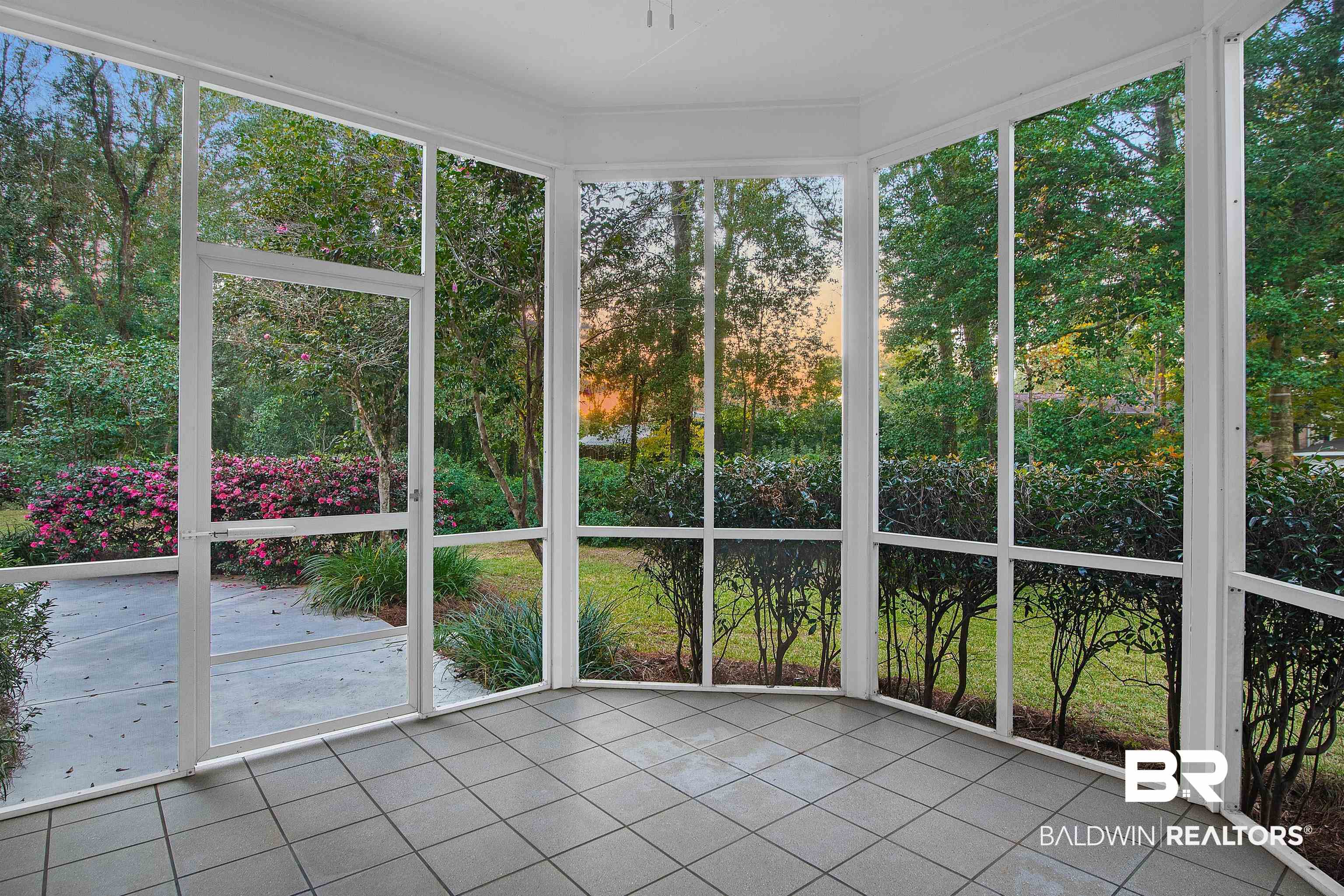 501 Oak Ridge Court West Daphne, AL 36526 - Photo 37 of 50 Screened In Porch
