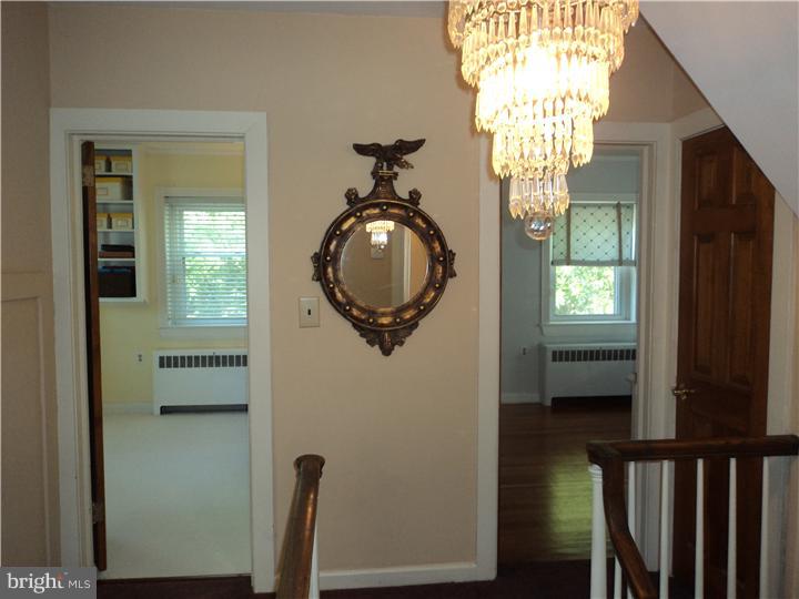 629 Centre Street Haddonfield, NJ 08033 - Photo 22 of 22 Foyer