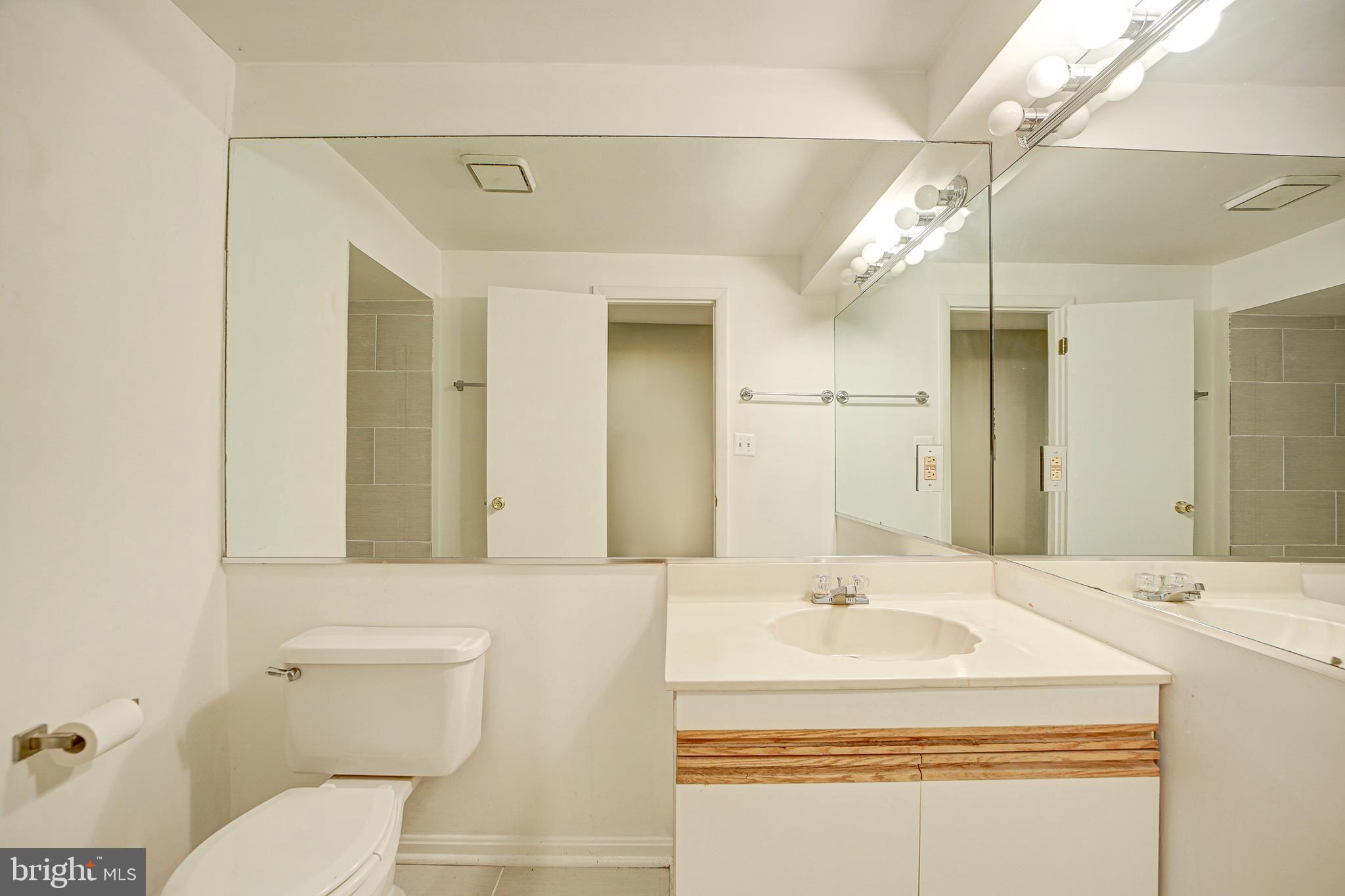 2101 Derby Ridge Lane, Unit 210 Silver Spring, MD 20910 - Photo 35 of 36