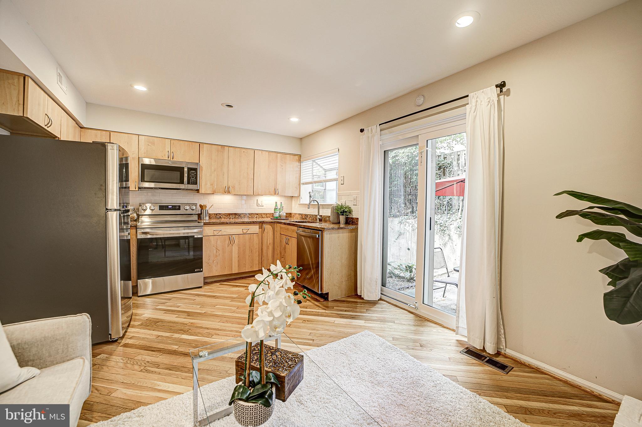 2101 Derby Ridge Lane, Unit 210 Silver Spring, MD 20910 - Photo 10 of 36