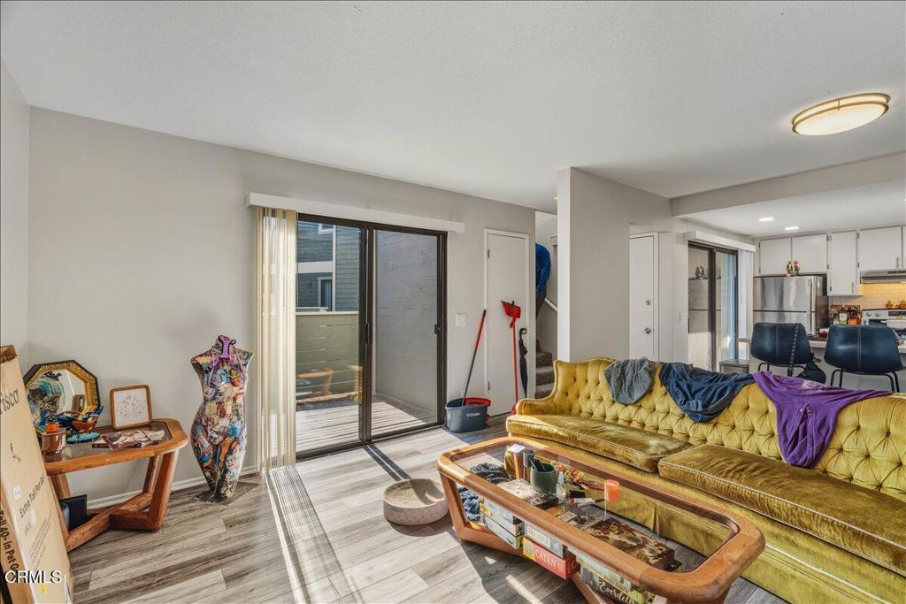 3380 Bullock Lane San Luis Obispo, CA 93401 - Photo 5 of 14 a living room with furniture and a table