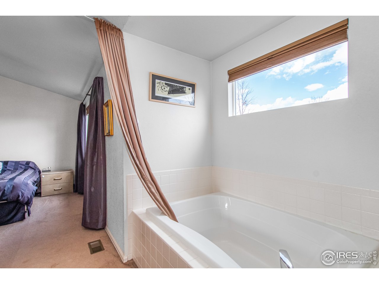 7008 Avondale Road Fort Collins, CO 80525 - Photo 22 of 40 Bath and tub private toilet area walk in closet