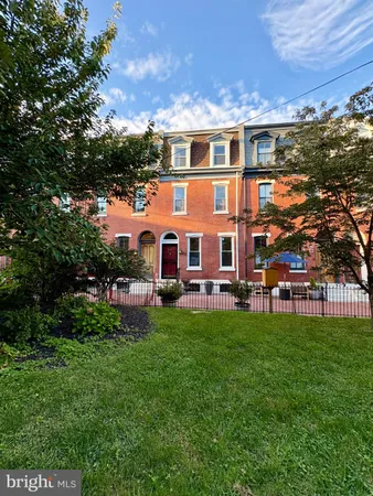 $999,900 | 2345 St Albans Place, Philadelphia, PA 19146