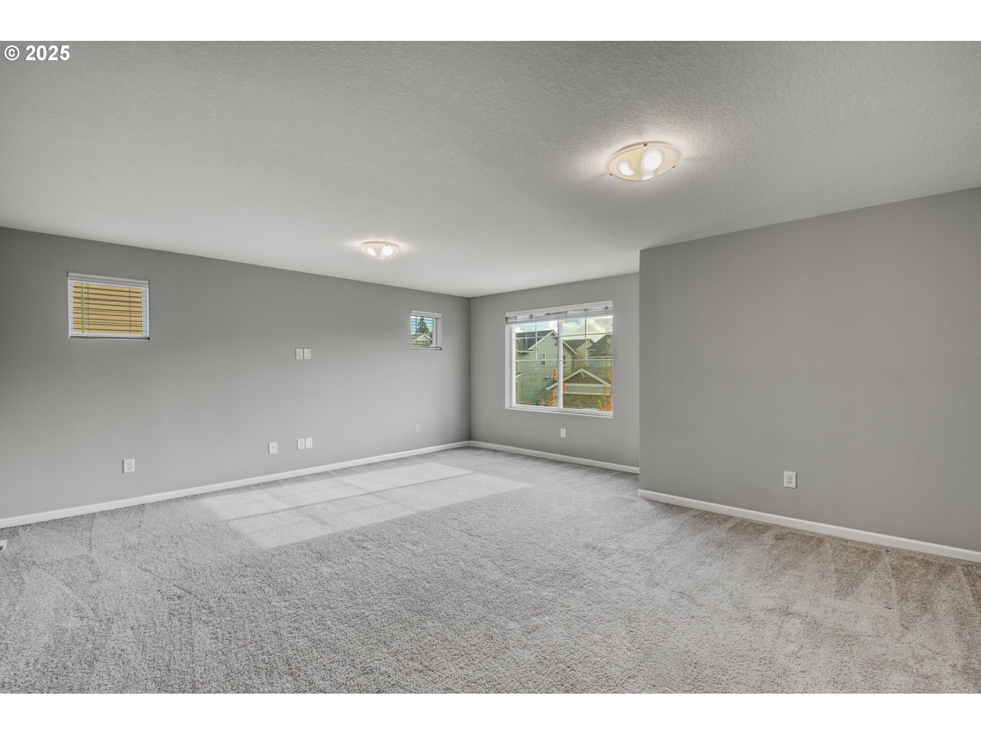 6443 Southeast 22nd Street Gresham, OR 97080 - Photo 21 of 27 a view of an empty room with a window