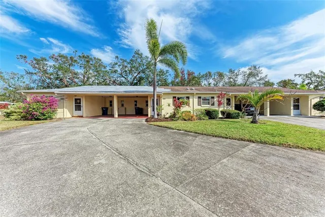front view of house with a yard