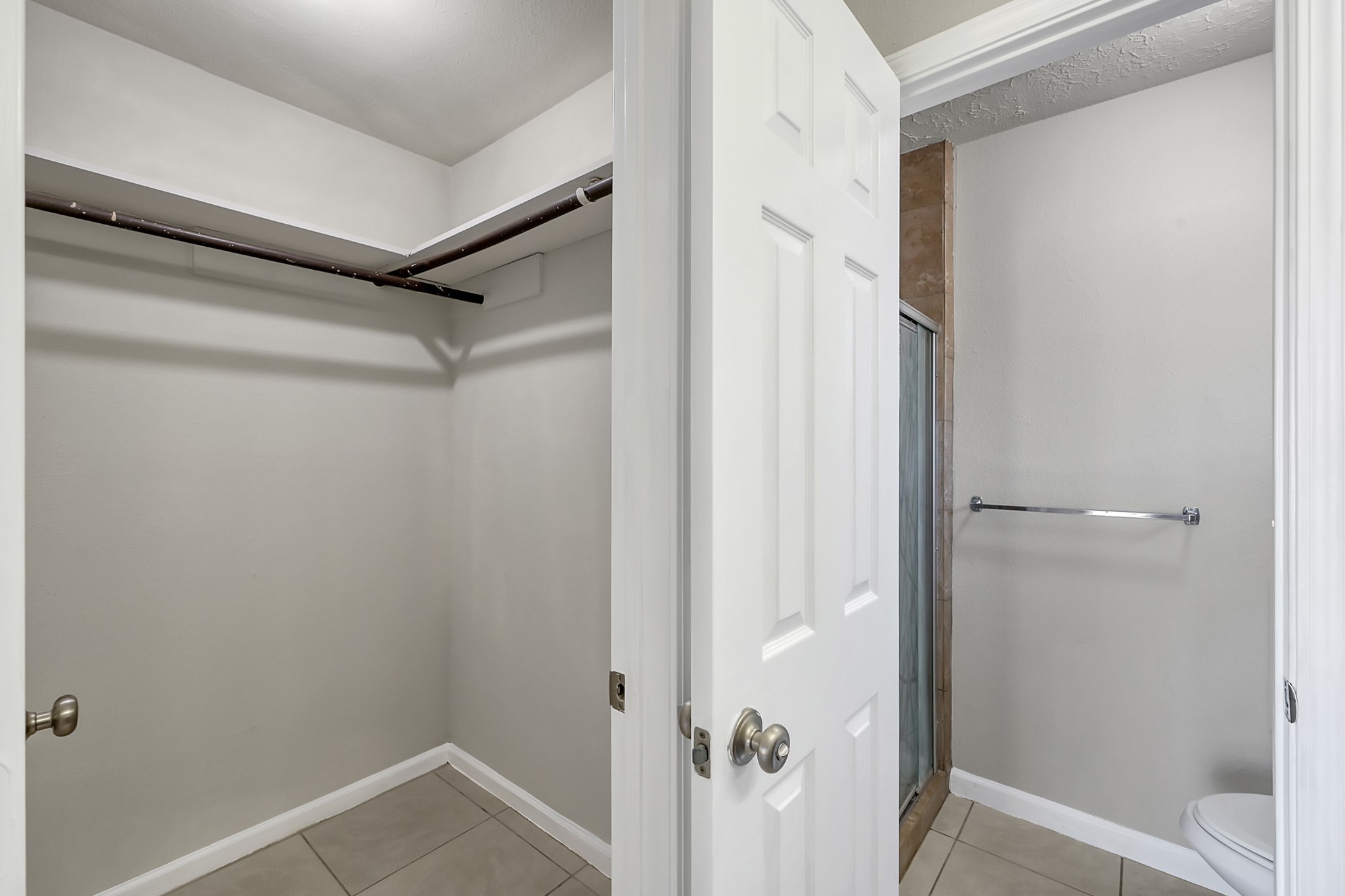 4310 Enchantedgate Drive Spring, TX 77373 - Photo 15 of 39 Good size closet for primary bedroom.