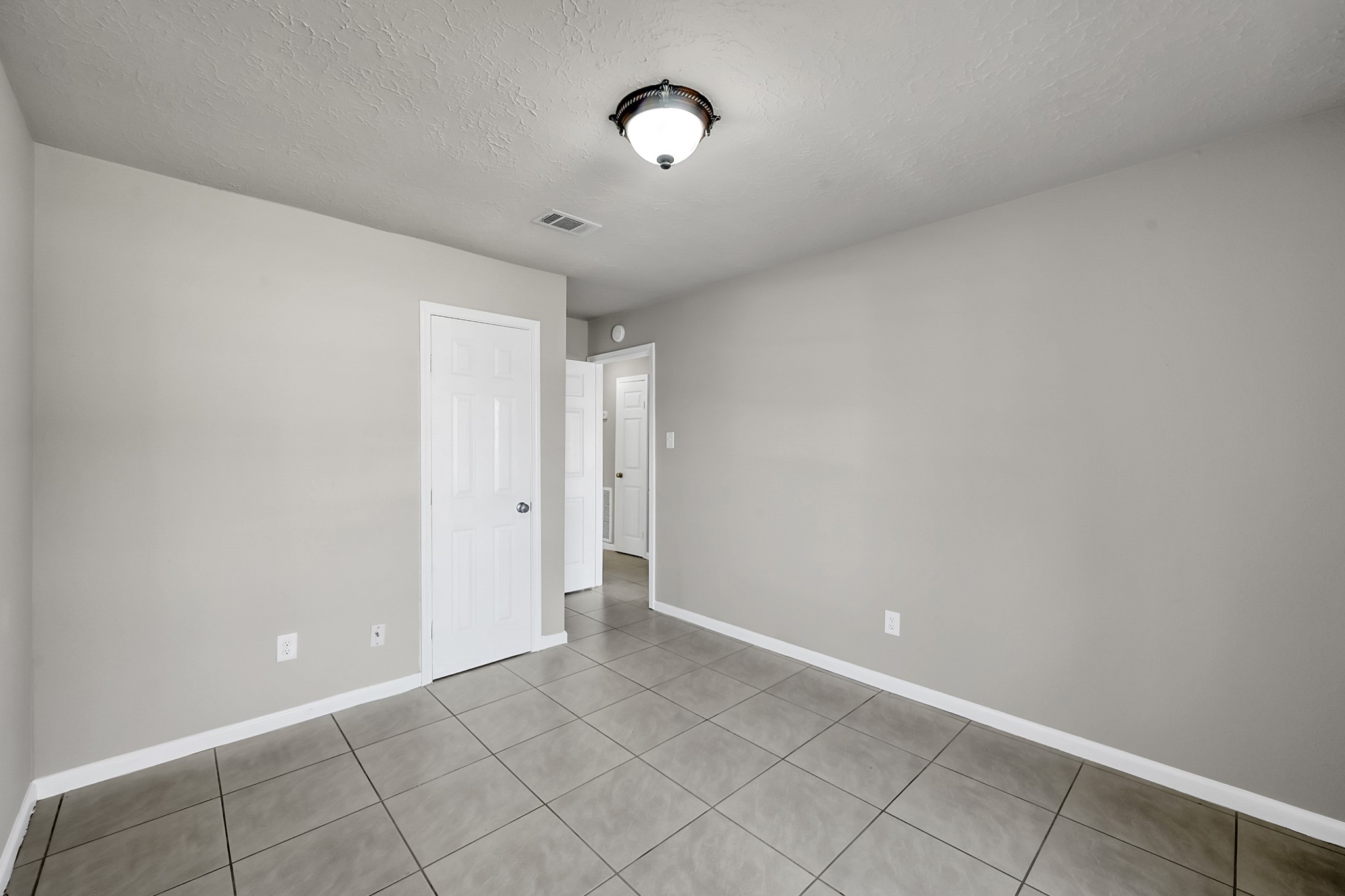 4310 Enchantedgate Drive Spring, TX 77373 - Photo 18 of 39 Plenty of room.