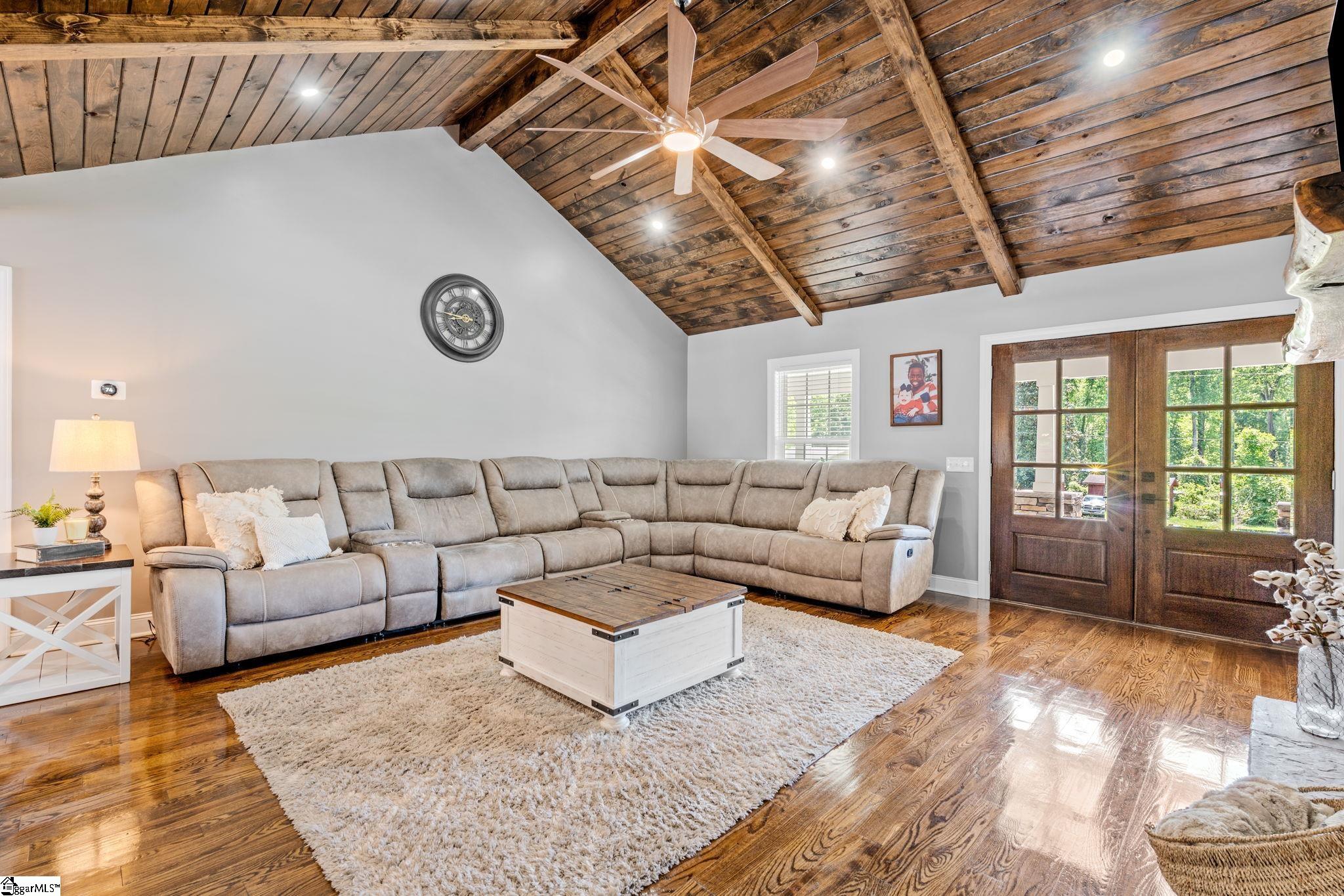 102 Ginko Ridge Pickens, SC 29671 - Photo 7 of 32
