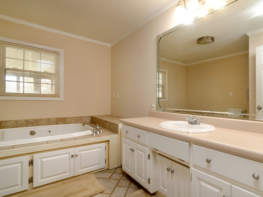 1675 Raysville Road Tullahoma, TN 37388 - Photo 9 of 29 Gallery Image 9