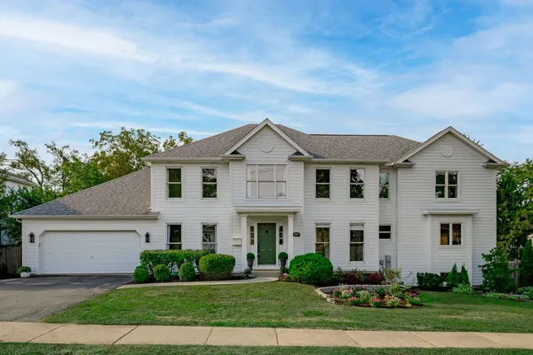 $1,549,000 | 369 Hawthorne Boulevard, Glen Ellyn, IL 60137