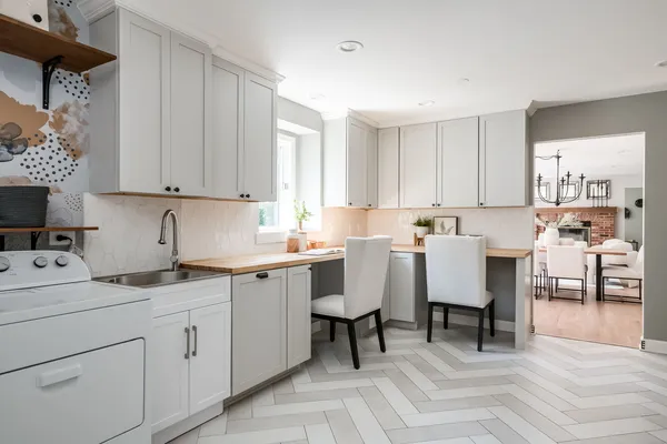 a view of kitchen with breakfast area