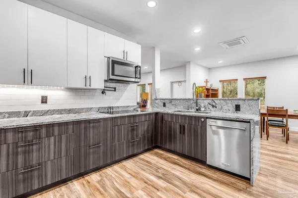 $859,000 | 1661 Comanche Trail, Gulf Breeze, FL 32563