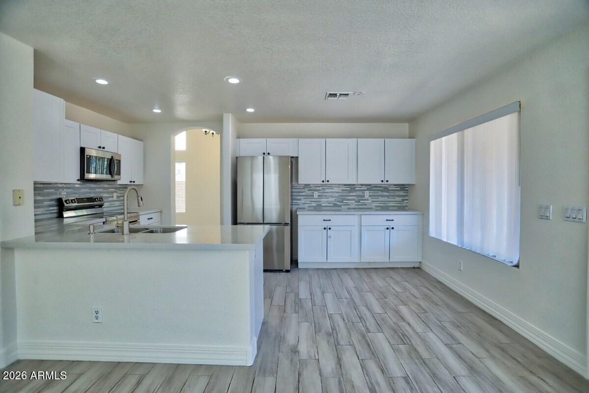333 West Colt Road Tempe, AZ 85284 - Photo 9 of 45