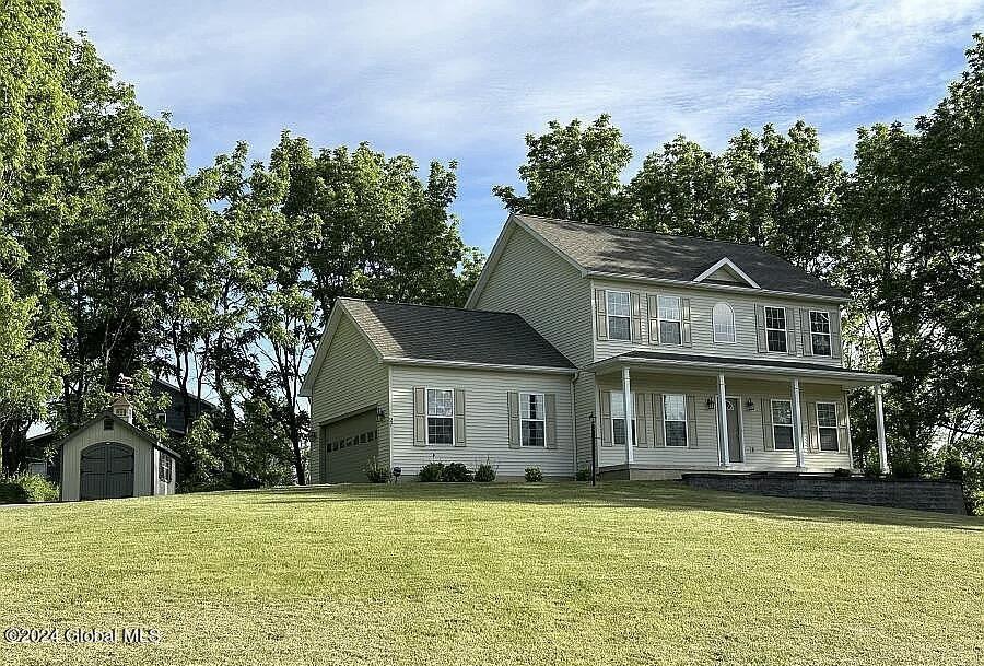 27 Vosburgh Road Halfmoon, NY 12118 - Photo 3 of 33 IMG_5697