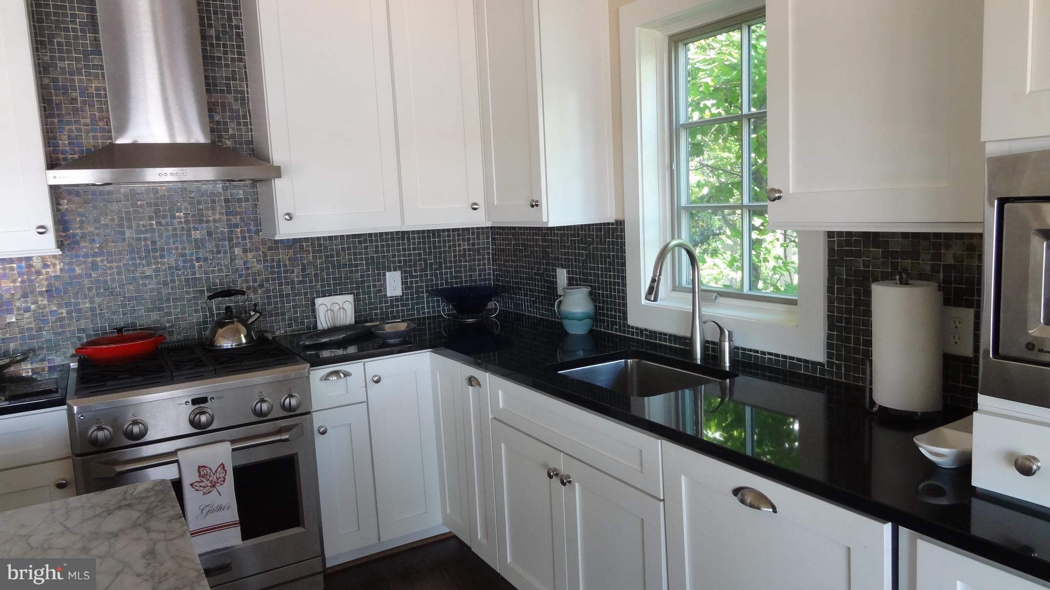 103 Edgehill Road Annapolis, MD 21405 - Photo 8 of 30 Kitchen