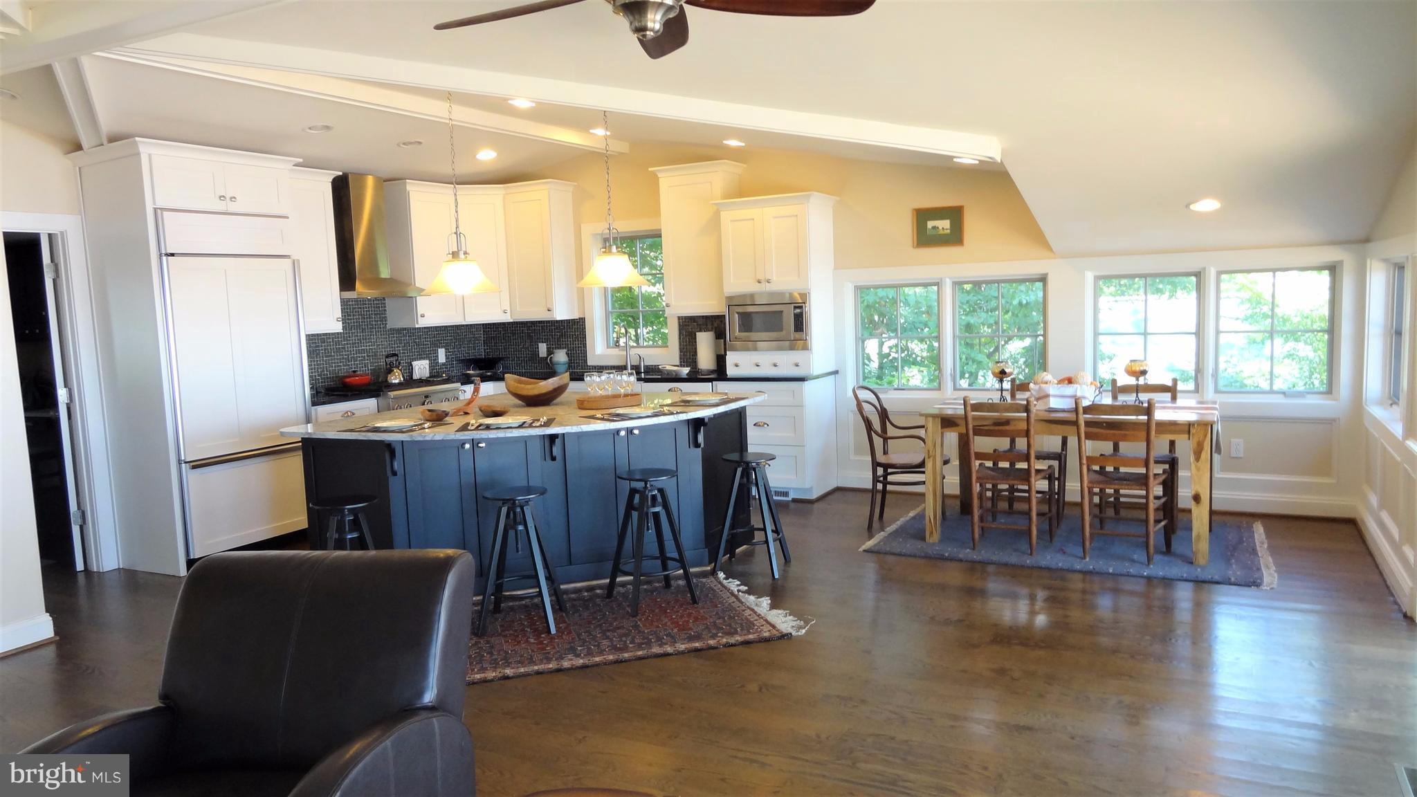 103 Edgehill Road Annapolis, MD 21405 - Photo 10 of 30 Kitchen & Dining Area