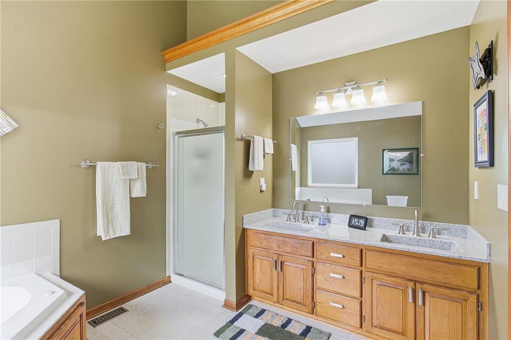2513 Northeast Old Paint Road Lee's Summit, MO 64086 - Photo 16 of 34