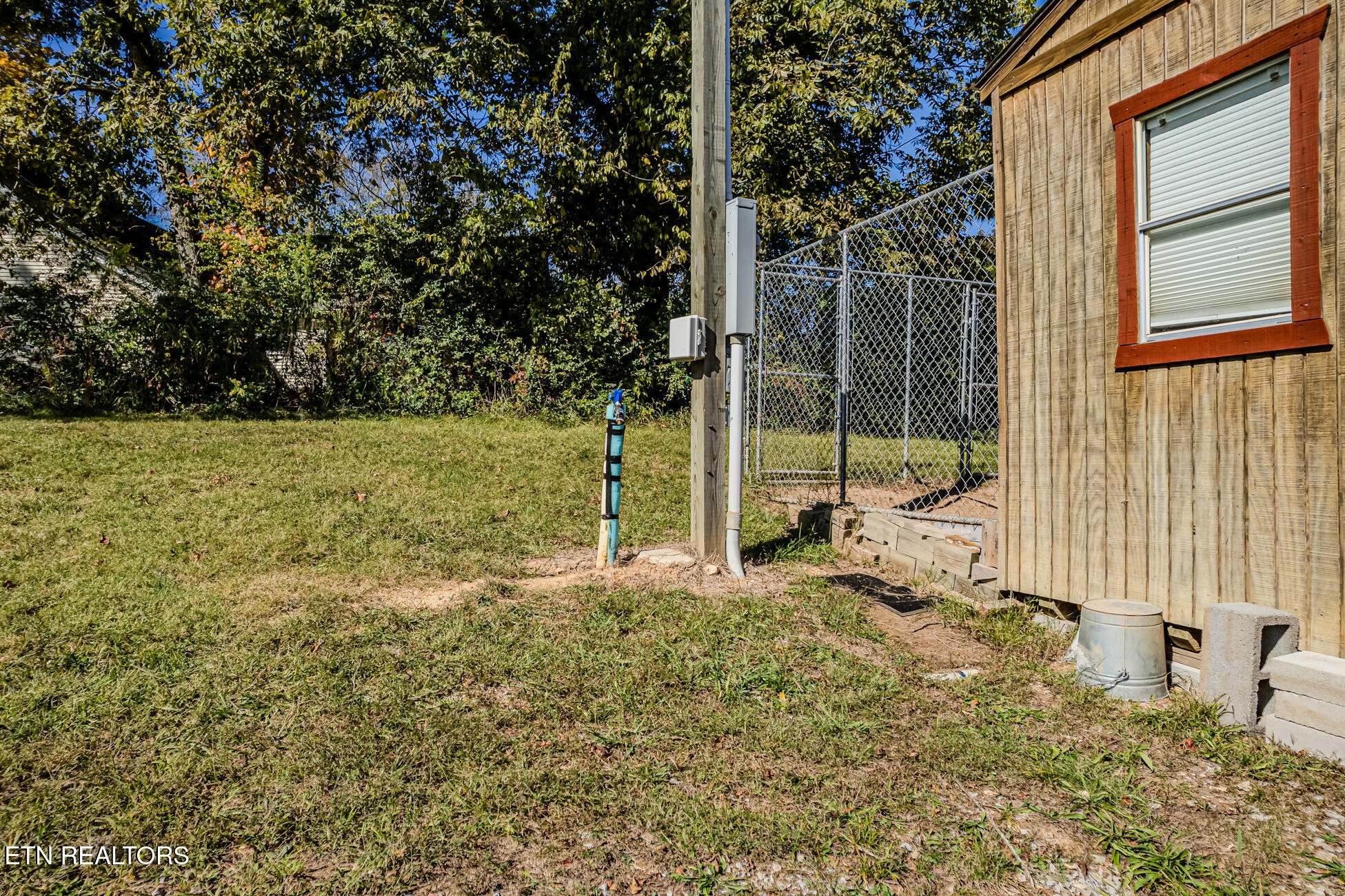 2 Fezzell Road Decatur, TN 37322 - Photo 5 of 11 a view of a backyard