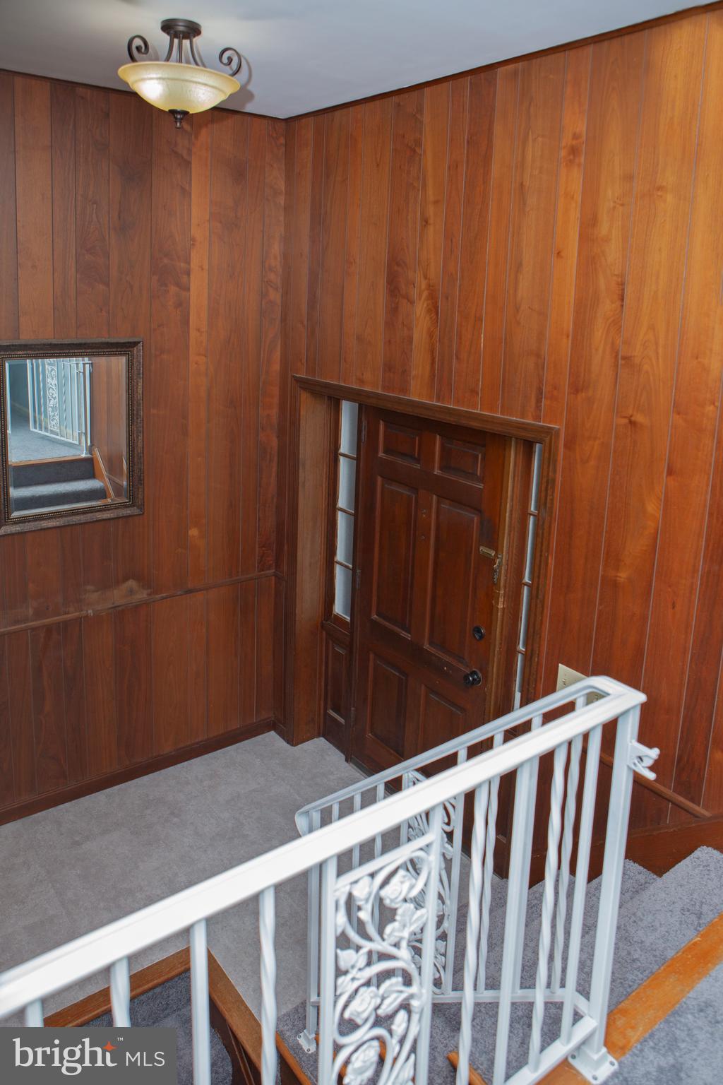 3172 Bowman Road Lancaster, PA 17601 - Photo 13 of 41 Entrance/Foyer