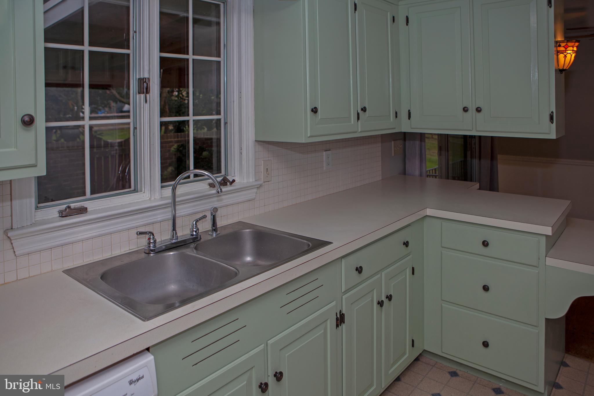 3172 Bowman Road Lancaster, PA 17601 - Photo 24 of 41 Double SInk - Counter Space