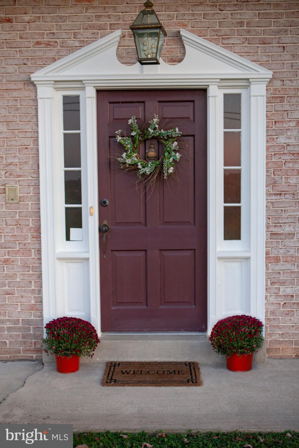 3172 Bowman Road Lancaster, PA 17601 - Photo 4 of 41 Welcome Home !