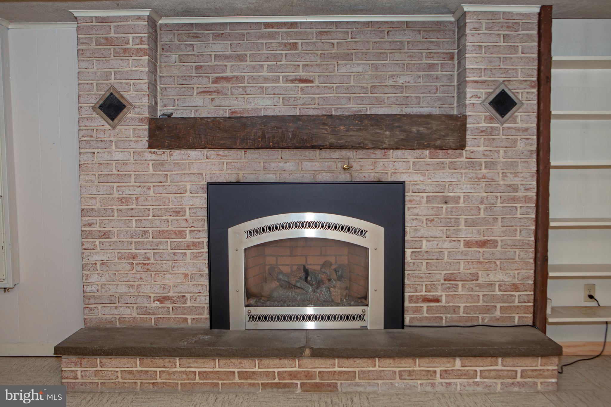 3172 Bowman Road Lancaster, PA 17601 - Photo 40 of 41 Propane Heater