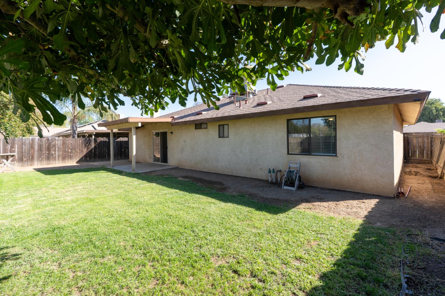 1220 Diamond Way Madera, CA 93637 - Photo 30 of 31 Gallery Image 30