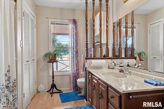 $160,000 | 840 West Walnut Street, Jacksonville, IL 62650