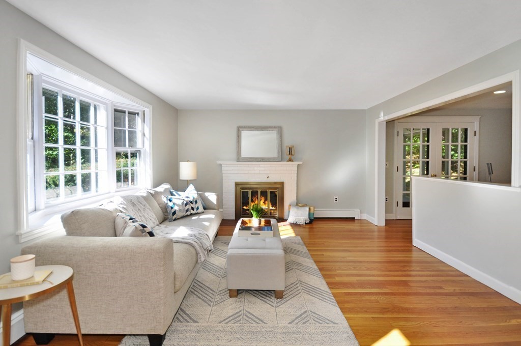 83 Alden Road Concord, MA 01742 - Photo 4 of 27 Gallery Image 4