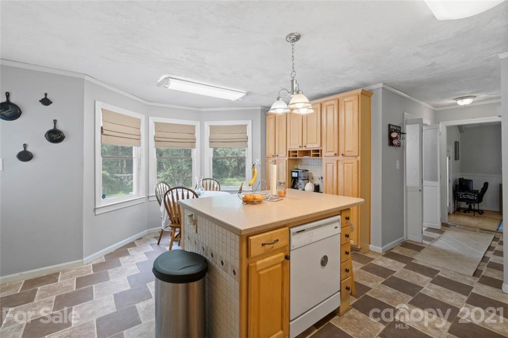 620 Swanson Road Lenoir, NC 28645 - Photo 15 of 38 Gallery Image 15