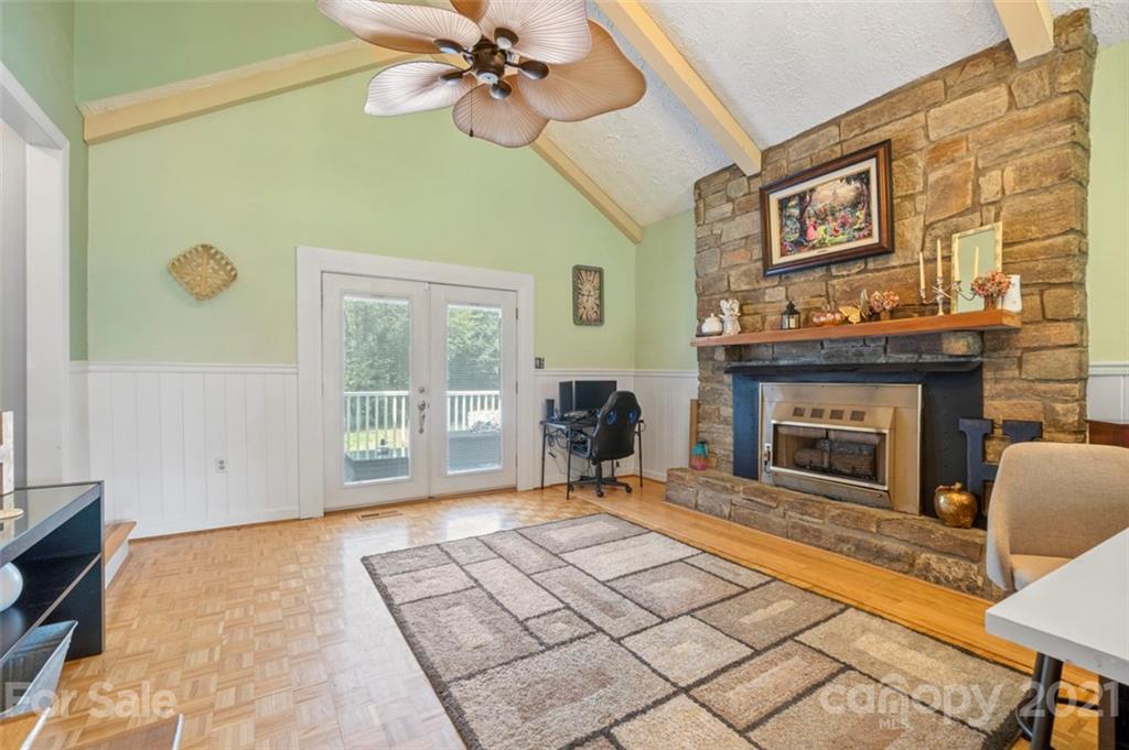 620 Swanson Road Lenoir, NC 28645 - Photo 7 of 38 Gallery Image 7
