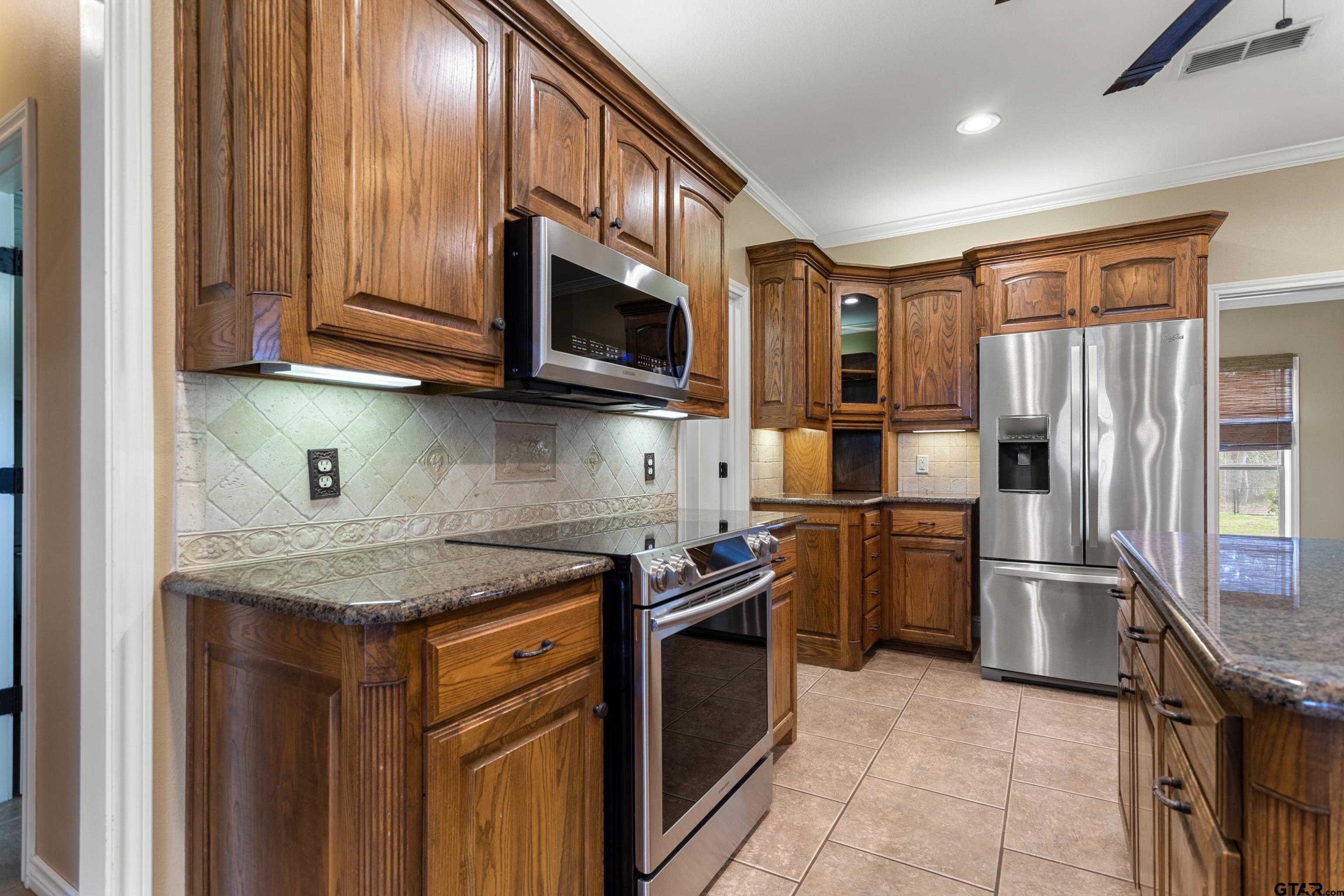 16551 Fox Run Lane Lindale, TX 75771 - Photo 8 of 41