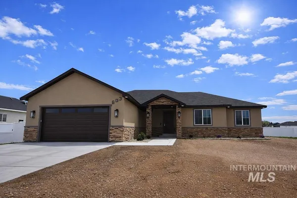 $419,900 | 603 Manning Circle, Paul, ID 83347