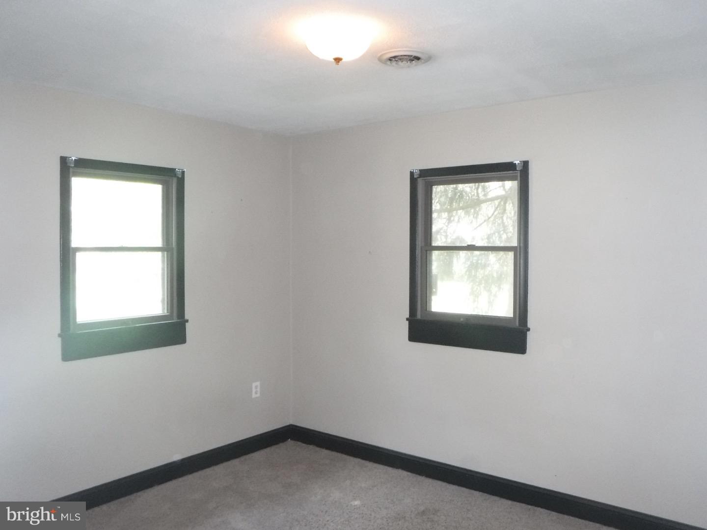3400 Eisenbrown Road Reading, PA 19605 - Photo 21 of 25 Gallery Image 21
