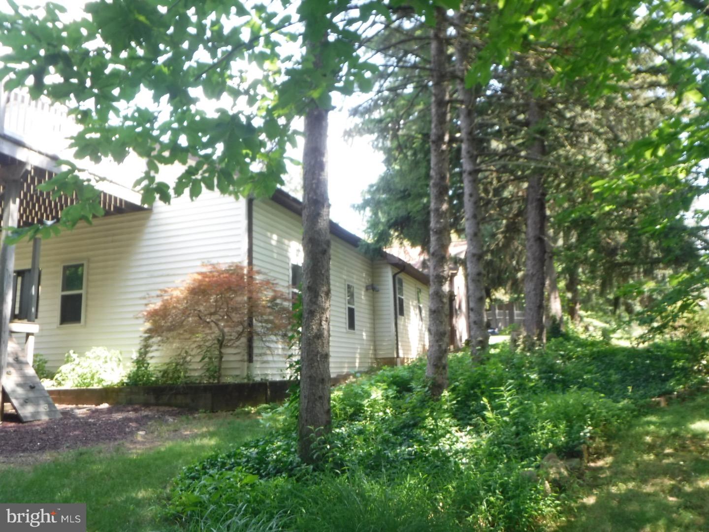 3400 Eisenbrown Road Reading, PA 19605 - Photo 6 of 25 Gallery Image 6