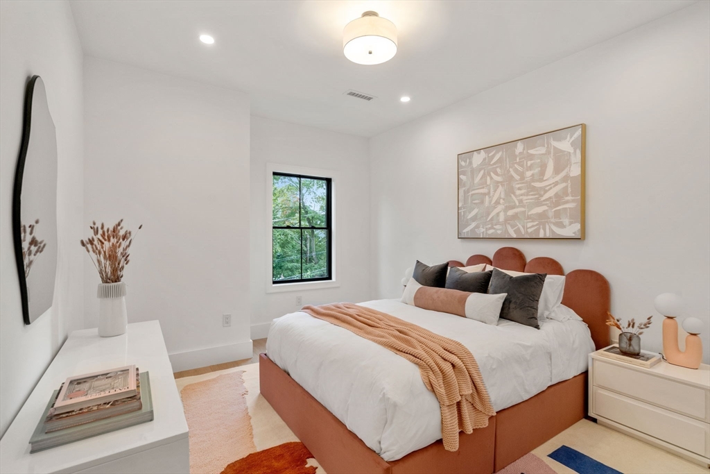 73 Cloverdale Road, Unit 73 Newton, MA 02461 - Photo 20 of 38